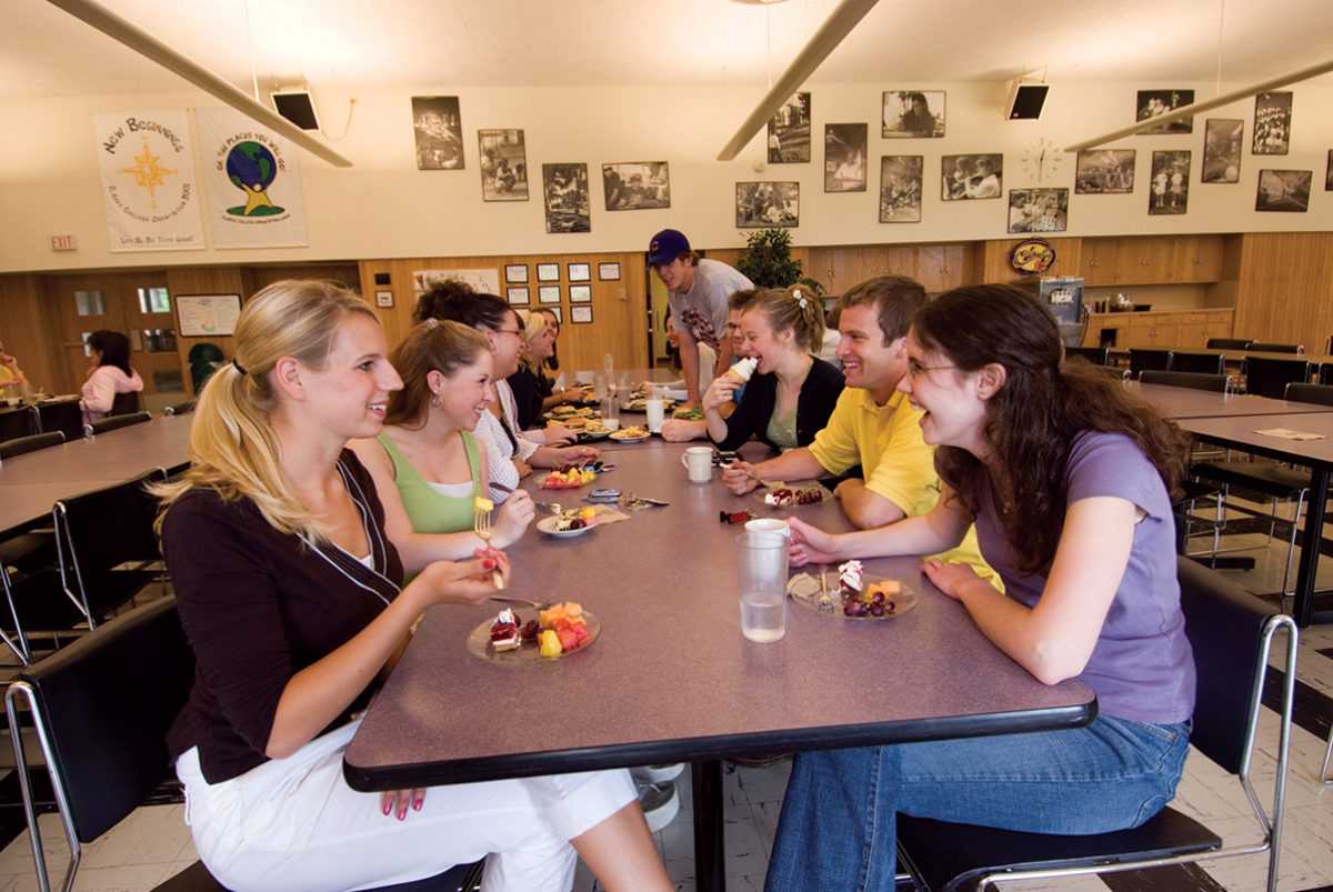Students eating in the cafeteria - Full Size
